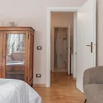 Center - Dimora Intima Apartamento Perúgia