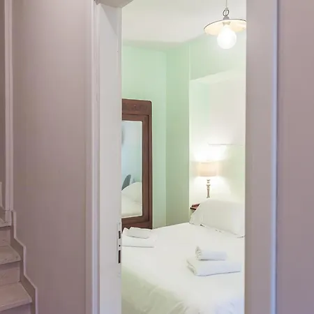 Center - Dimora Intima 公寓