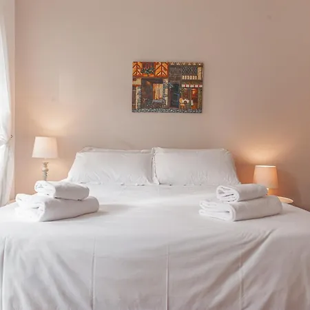 Center - Dimora Intima *