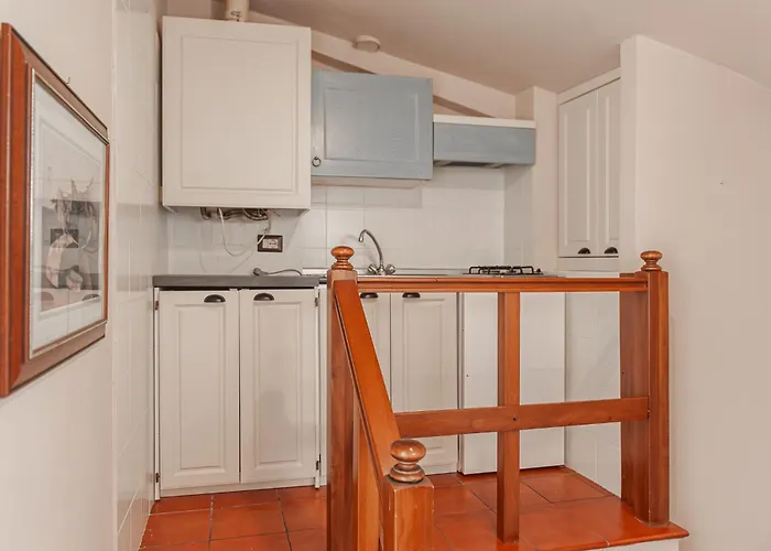 Center - Dimora Intima アパート