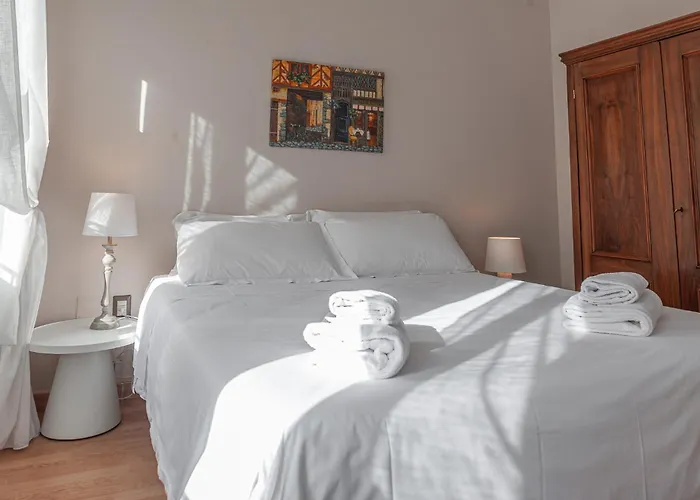 Center - Dimora Intima