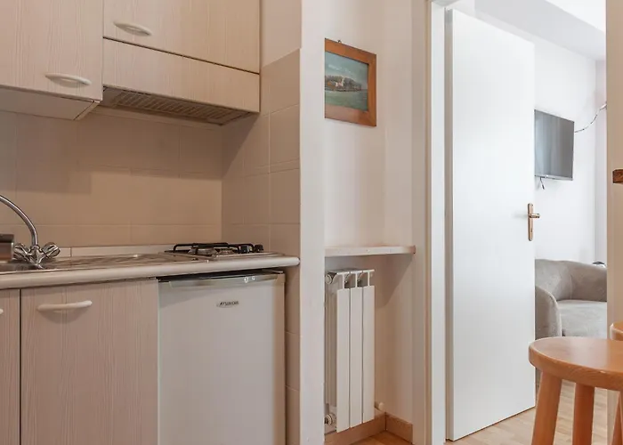 Center - Dimora Intima アパート