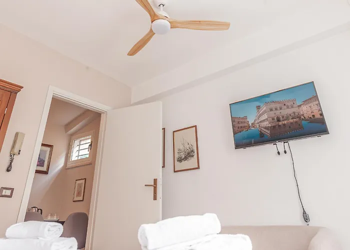 Center - Dimora Intima *