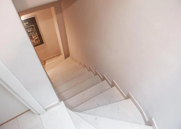 Center - Dimora Intima *